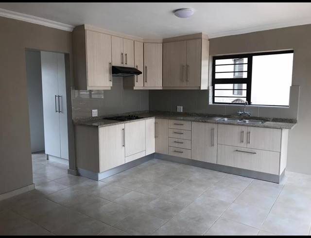1 BEDROOM PROPERTY TO RENT IN RUWARI